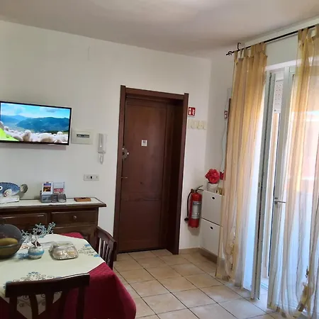 Lo Mirall - Bilocale A 2 Minuti Dalla Del Lido Di Apartment *