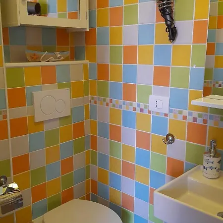 Lo Mirall - Bilocale A 2 Minuti Dalla Del Lido Di Apartment