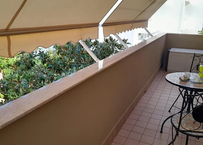 Lo Mirall - Bilocale A 2 Minuti Dalla Del Lido Di Apartament *